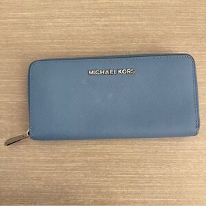 Michael Kors Jet Set Travel Saffiano Blue Leather Full Zip Wallet
